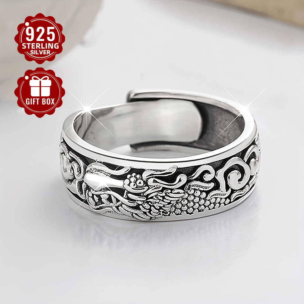 A Stylish And Bold Dragon Pattern Design Ring Made Of Sterling Silver, Weighing Approximately 6.6g, Suitable For Both Men And Women To Wear At Parties And Events.