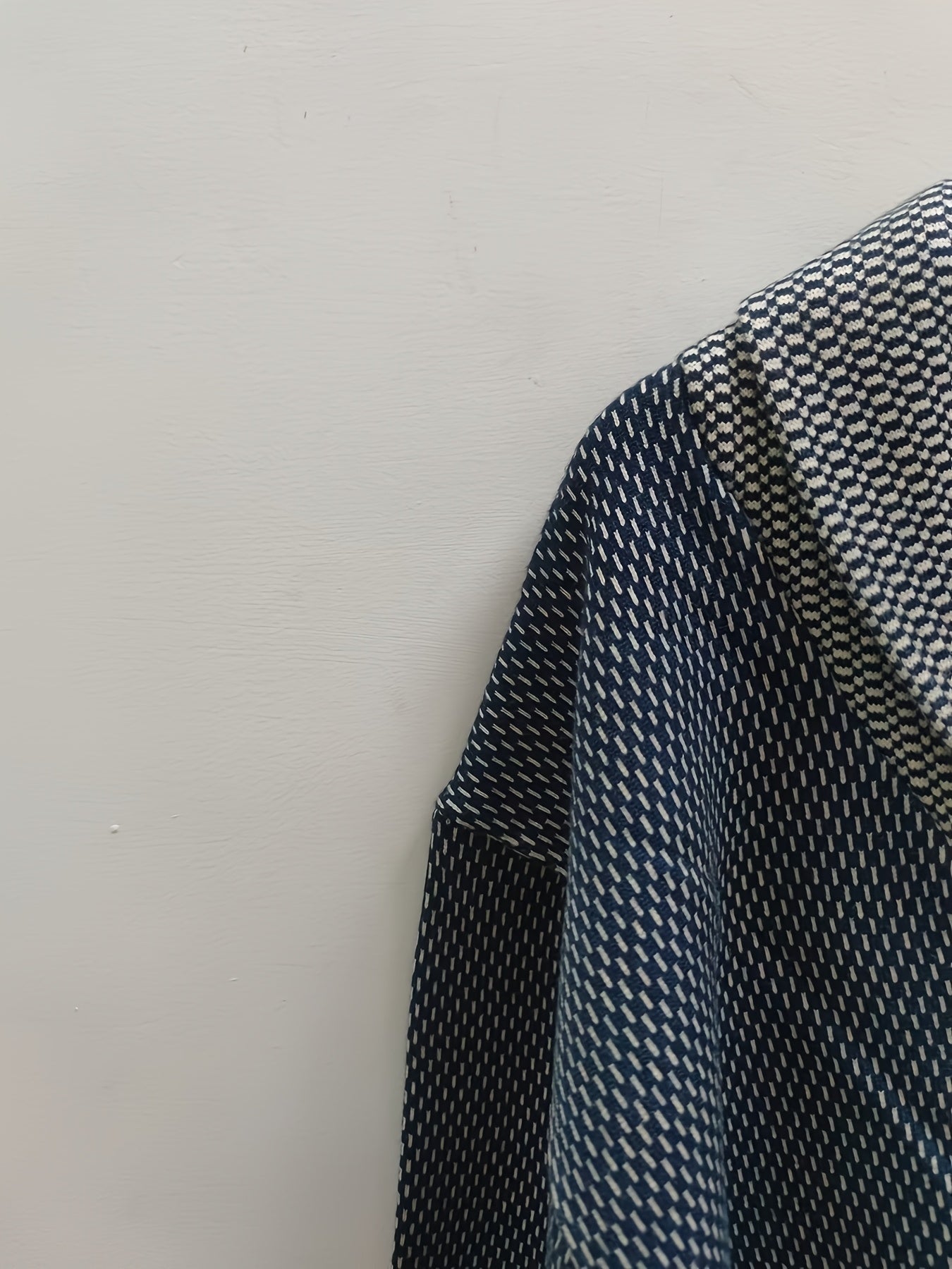 1pc Cardigan Jacquard Décontracté pour Homme - Pull à Capuche et Col en Polyester avec Poches 3D, Couleur Unie, Extensible Moyen, Coupe Régulière pour Automne\u002FHiver, Grande Taille